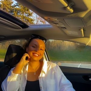 Meet your Posher, Serena